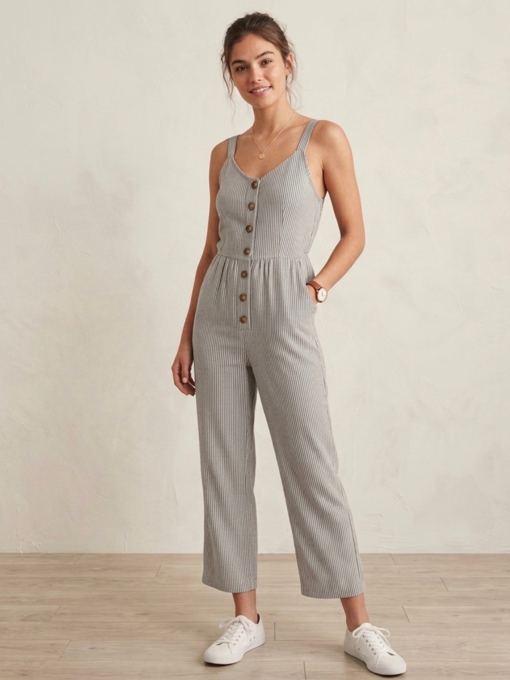 🩶 Hollister Gray and White Pinstripe women’s ankle crop Wide-Leg Jumpsuit